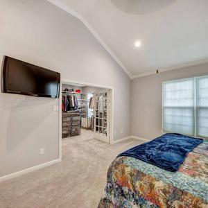 192273-McIntyre-Elite-Remodeling-01-300x300