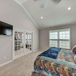 192273-McIntyre-Elite-Remodeling-04-300x300