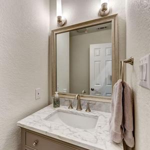 192273-McIntyre-Elite-Remodeling-09-300x300