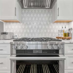192604-Bermudez-Elite-Remodeling-008-1-300x300