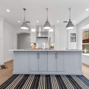 192604-Bermudez-Elite-Remodeling-011-300x300