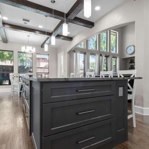 192615-Covey-Elite-Remodeling-007-1-300x300