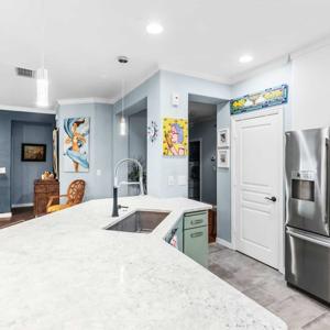 192925-Barker-Elite-Remodeling-011-300x300