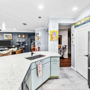 192925-Barker-Elite-Remodeling-015-300x300