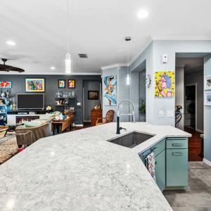 192925-Barker-Elite-Remodeling-016-300x300