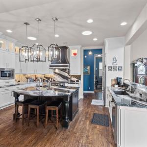 192940-San-Clemente-Elite-Remodeling-01-300x300