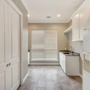 192267-Pafford-Drive-Elite-Remodeling-35-300x300
