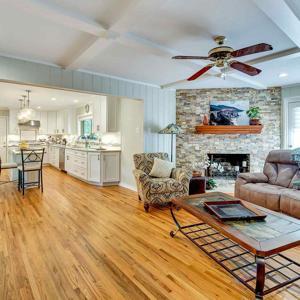192279-Kittelson-Trail-Elite-Remodeling-08-300x300