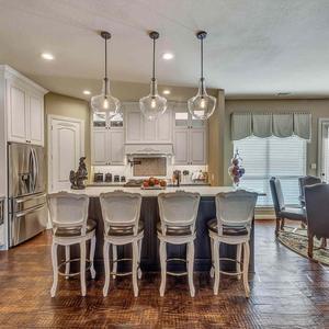 192281-Lazo-Trail-Elite-Remodeling-11-300x300