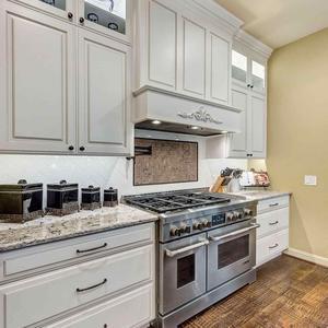 192281-Lazo-Trail-Elite-Remodeling-14-300x300