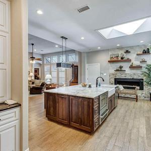 192286-Rojas-Elite-Remodeling-07-300x300