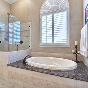 192297-McHugh-Elite-Remodeling-04-300x300