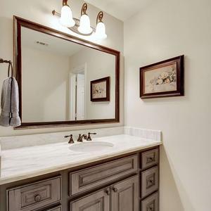 192297-McHugh-Elite-Remodeling-06-300x300