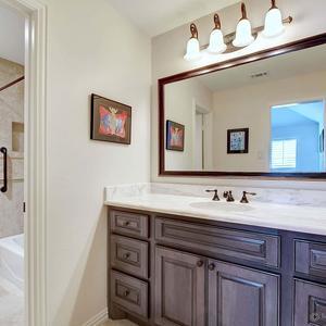 192297-McHugh-Elite-Remodeling-08-300x300