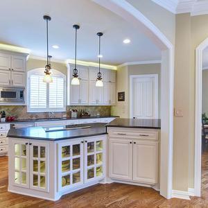 192297-McHugh-Elite-Remodeling-09-300x300