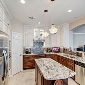 192298-Yegorian-Way-Elite-Remodeling-09-300x300