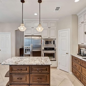 192298-Yegorian-Way-Elite-Remodeling-11-300x300