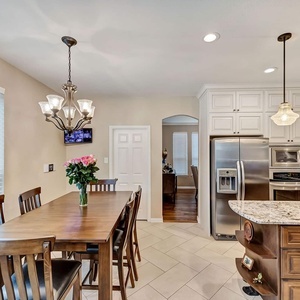 192298-Yegorian-Way-Elite-Remodeling-12-300x300