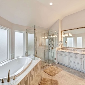 192298-Yegorian-Way-Elite-Remodeling-20-300x300