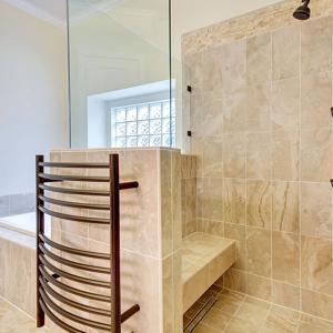192315-Johnson-Way-Elite-Remodeling-01-300x300