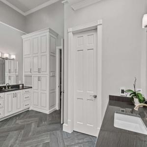 192613-Breakers-Elite-Remodeling-018-1-300x300