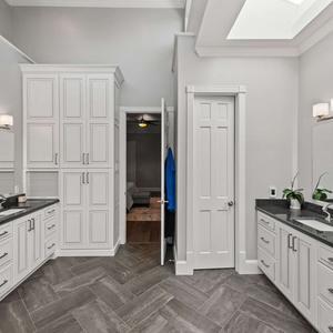 192613-Breakers-Elite-Remodeling-022-1-300x300