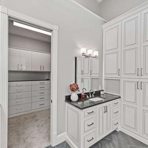 192613-Breakers-Elite-Remodeling-024-300x300