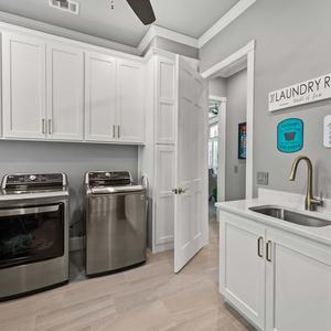 192613-Breakers-Elite-Remodeling-029-1-300x300