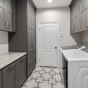 192917-Glen-Heather-2-Elite-Remodeling-013-300x300