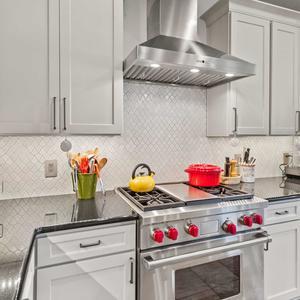 192919-Rauum-Elite-Remodeling-008-1-300x300