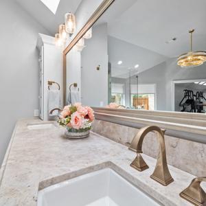 192930-Helen-Foster-Court-Elite-Remodeling-22-300x300